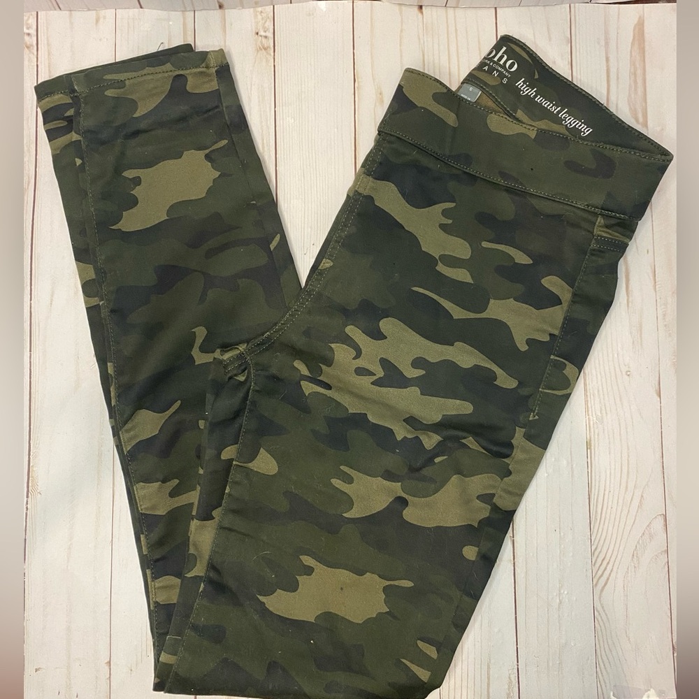 New York & Company Soho Jeans High Waist Camouflage Jeggings size small
